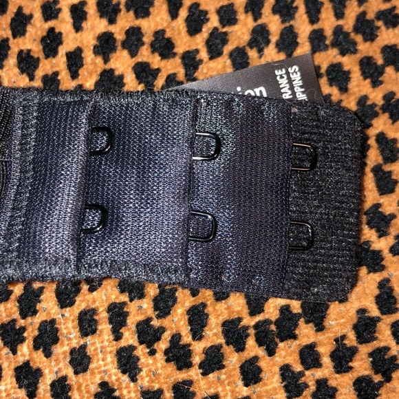 Beautiful Black underwire bra, from Le Mystere - Picture 7 of 11